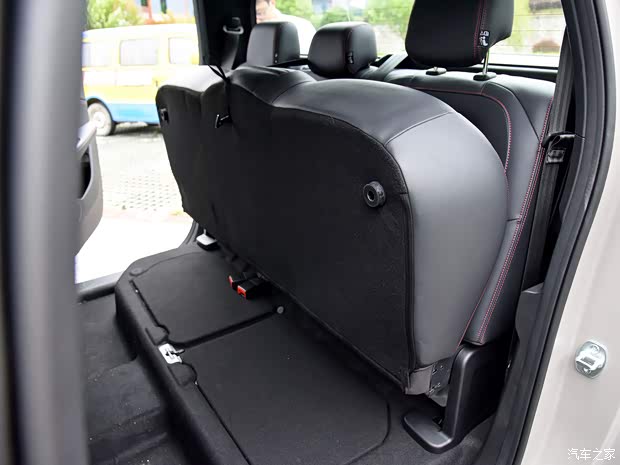 上汽大通 星际H 2023款 2.0T 自动 柴油双增压四驱牛魔王版