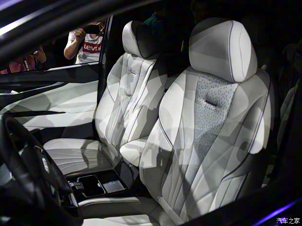 上汽大通 上汽大通G50 2018款 基本型