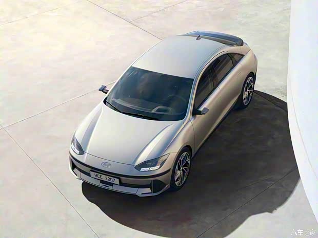 現(xiàn)代(進(jìn)口) IONIQ(艾尼氪)6 2022款 基本型 現(xiàn)代(進(jìn)口) IONIQ(艾尼氪)6 2022款 基本型