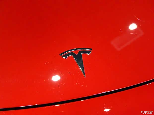 特斯拉中國(guó) Model 3 2021款 標(biāo)準(zhǔn)續(xù)航后驅(qū)升級(jí)版 3D6