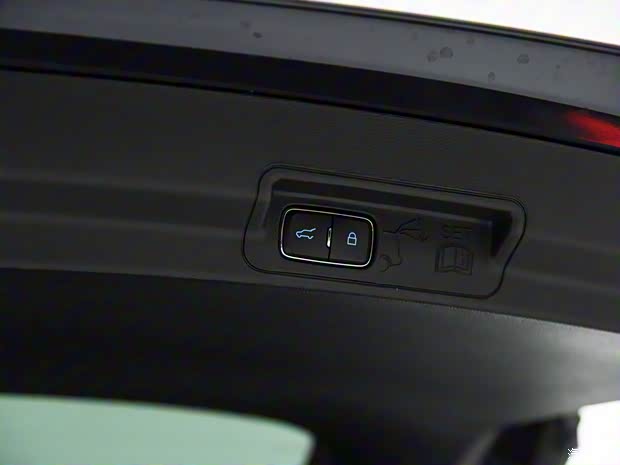 長(zhǎng)安福特 探險(xiǎn)者 2023款 EcoBoost 285 四驅(qū)ST-Line 6座