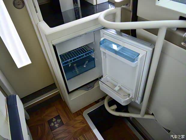 宇通客車 宇通T7 2021款 3.5T汽油定制星河版35LGTDI