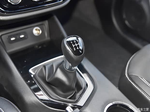 东南汽车 东南DX3 2019款 DX3X酷绮 1.5L 手动尊贵型