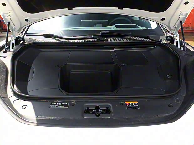 极氪 ZEEKR 001 2021款 长续航双电机 WE版 极氪 ZEEKR 001 2021款 长续航双电机 WE版