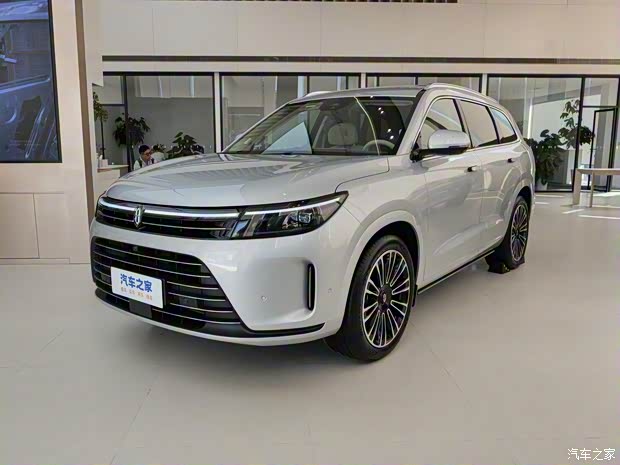 赛力斯汽车 问界M7 2024款 1.5T 两驱Plus版 5座 赛力斯汽车 问界M7 2024款 1.5T 两驱Plus版 5座