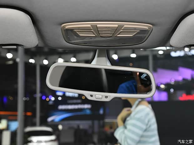 眾泰汽車(chē) 眾泰Z500EV 2019款 EV Pro 尊貴型