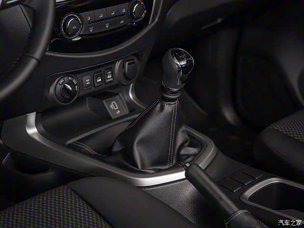 日產(chǎn)(進(jìn)口) 納瓦拉(海外) 2019款 基本型 日產(chǎn)(進(jìn)口) 納瓦拉(海外) 2019款 基本型