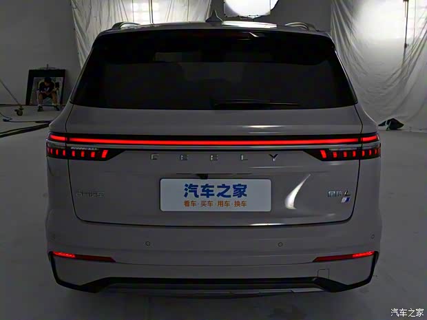 吉利汽车 星越L 2024款 1.5T 智擎Hi·F油电混动版