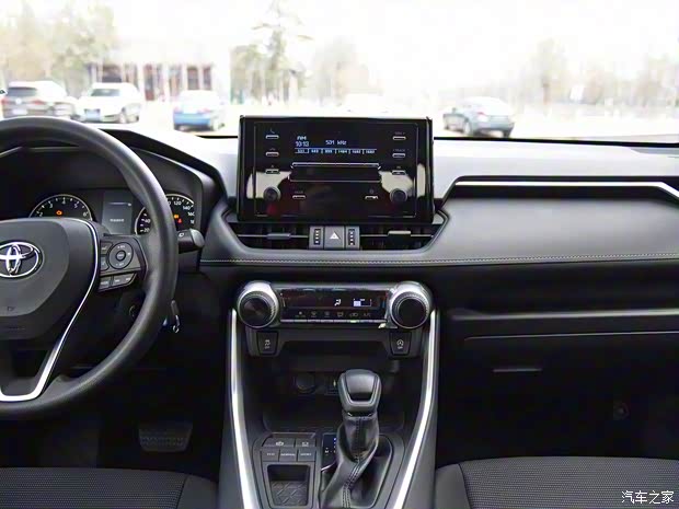 一汽丰田 RAV4荣放 2020款 2.0L CVT两驱都市版 一汽丰田 RAV4荣放 2020款 2.0L CVT两驱都市版