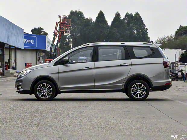 上汽通用五菱 宝骏730 2019款 1.5T CVT旗舰型 7座 国VI 上汽通用五菱 宝骏730 2019款 1.5T CVT旗舰型 7座 国VI