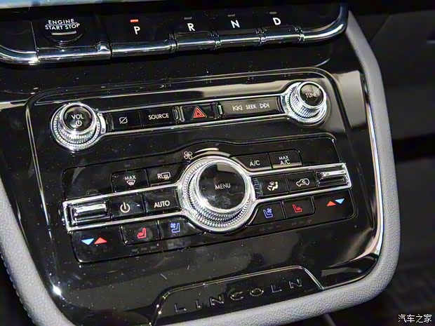 長安林肯 冒險家 2022款 2.0T 兩驅(qū)阿拉斯加冰川限量版