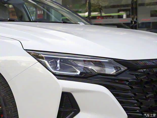 东风乘用车 奕炫MAX 2021款 1.5T 超酷型爸版