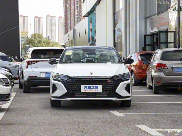 东风乘用车 奕炫MAX 2021款 1.5T 超酷型爸版