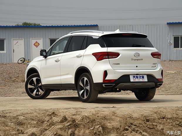 广汽乘用车 传祺GS4 2019款 270T 自动两驱豪华智联版