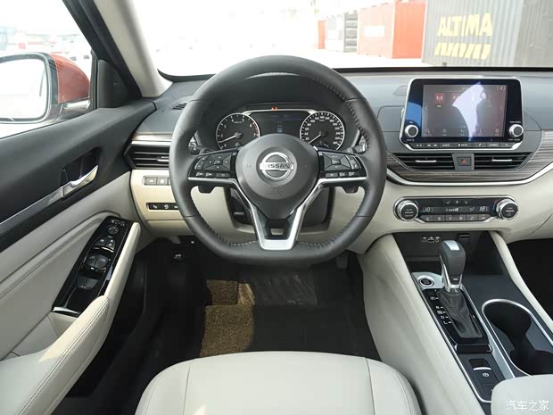 東風(fēng)日產(chǎn) 天籟 2019款 2.0T XV AD1 智尊領(lǐng)航版