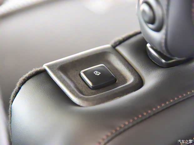 林肯(進(jìn)口) 飛行家(進(jìn)口) 2020款 3.0T V6全驅(qū)尊享版