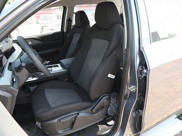 長(zhǎng)安凱程 長(zhǎng)安凱程F70 2023款 藍(lán)鯨版 2.0T汽油自動(dòng)兩驅(qū)創(chuàng)富型長(zhǎng)軸