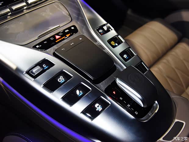 梅赛德斯-AMG AMG GT 2023款 AMG GT 53 4MATIC+ 四门跑车 梅赛德斯-AMG AMG GT 2023款 AMG GT 53 4MATIC+ 四门跑车