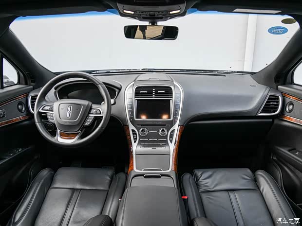 林肯 航海家 2019款 2.7T 四驱尊耀版 国V 林肯 航海家 2019款 2.7T 四驱尊耀版 国V