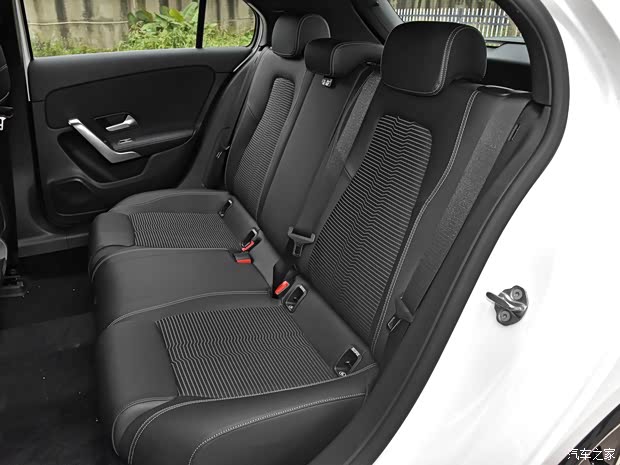 奔馳(進口) 奔馳A級(進口) 2021款 A 180