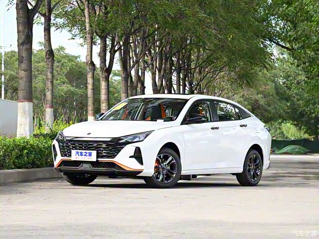 东风乘用车 奕炫 2023款 马赫版 1.5L 自动追影版 东风乘用车 奕炫 2023款 马赫版 1.5L 自动追影版