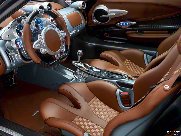 帕加尼 Huayra 2022款 Codalunga 帕加尼 Huayra 2022款 Codalunga