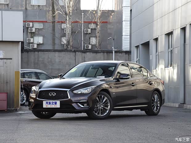 东风英菲尼迪 英菲尼迪Q50L 2018款 2.0T 豪华版