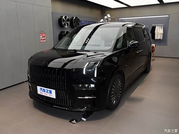 极氪 ZEEKR 009 2022款 WE版 极氪 ZEEKR 009 2022款 WE版