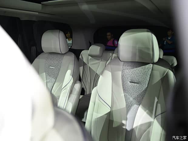 上汽大通 上汽大通G50 2018款 基本型