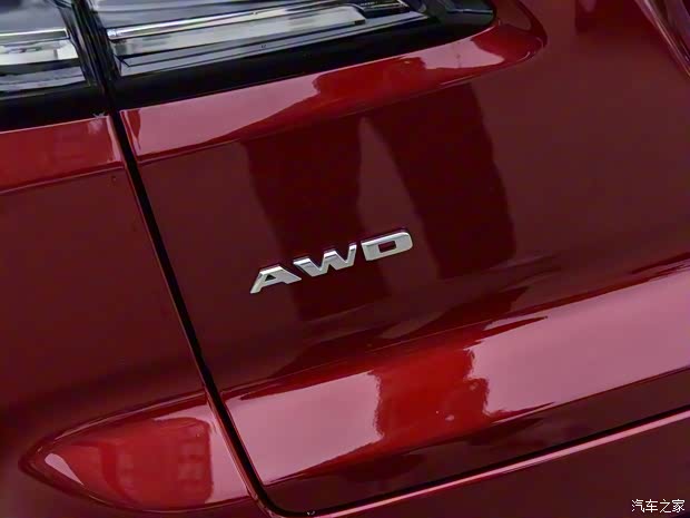 上汽通用凱迪拉克 凱迪拉克XT4 2022款 28T 四驅(qū)鉑金運動版
