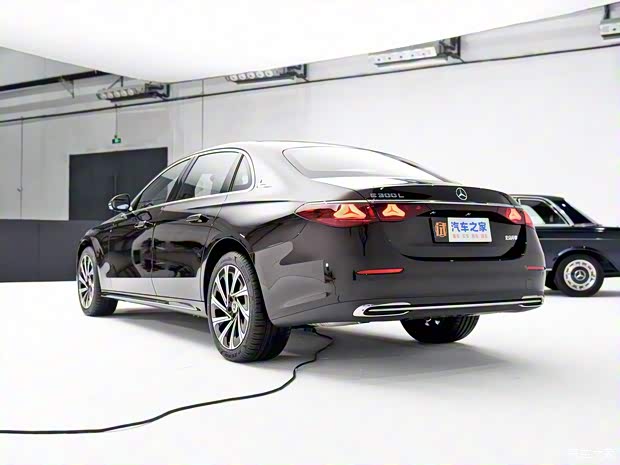 北京奔驰 奔驰E级 2024款 E 300 L 尊贵型 北京奔驰 奔驰E级 2024款 E 300 L 尊贵型