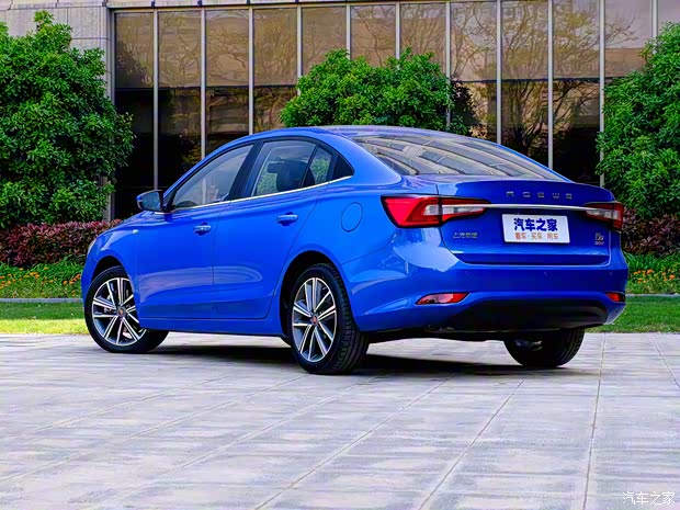 上汽集团 荣威i5 2020款 1.5L 自动4G互联领豪旗舰版 上汽集团 荣威i5 2020款 1.5L 自动4G互联领豪旗舰版