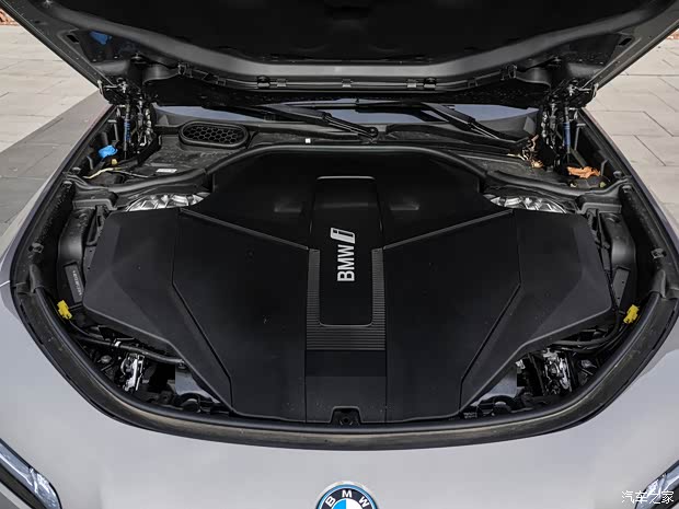 宝马(进口) 宝马i7 2023款 xDrive60L 豪华套装 宝马(进口) 宝马i7 2023款 xDrive60L 豪华套装