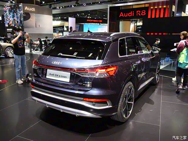 一汽-大众奥迪 奥迪Q4 e-tron 2022款 50 e-tron quattro 一汽-大众奥迪 奥迪Q4 e-tron 2022款 50 e-tron quattro