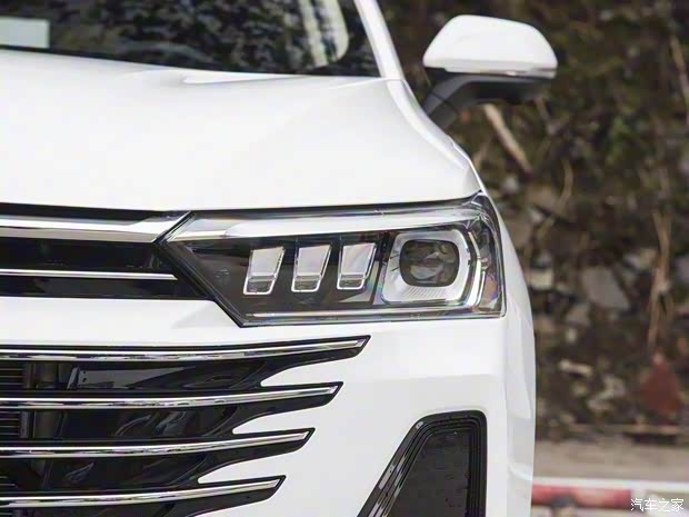 一汽奔騰 奔騰T77 2022款 基本型