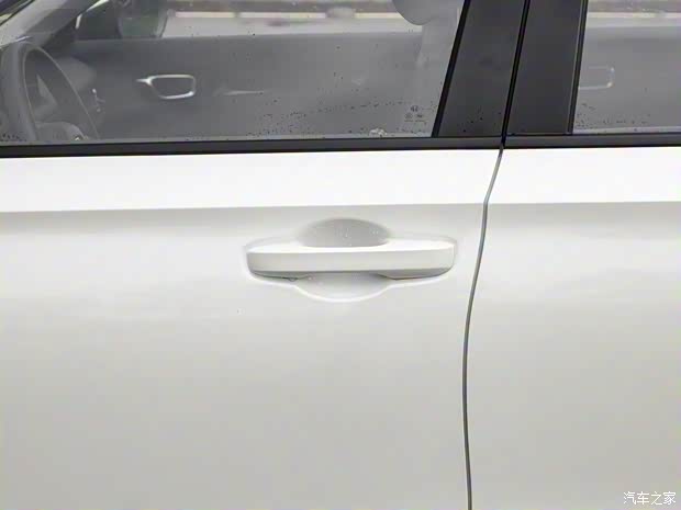 東風(fēng)本田 思域 2022款 240TURBO CVT 勁騁版