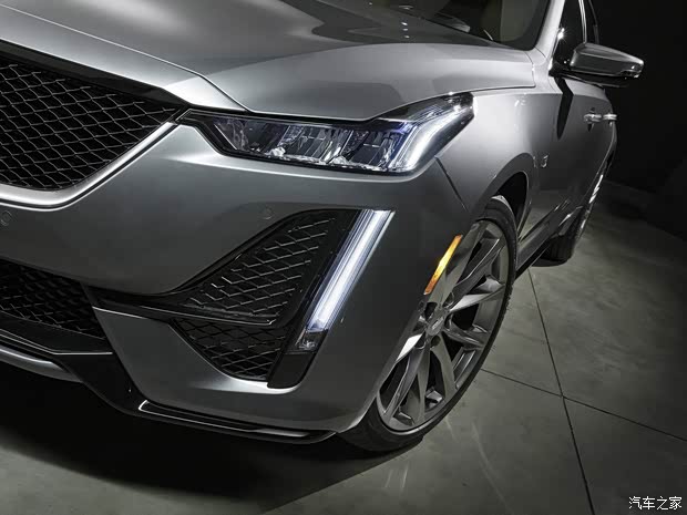 凯迪拉克(进口) 凯迪拉克CT5 2019款 运动版 凯迪拉克(进口) 凯迪拉克CT5 2019款 运动版