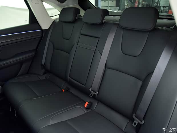 金康賽力斯 問(wèn)界M5 2022款 四驅(qū)性能版