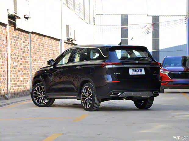 长安汽车 长安欧尚X7 2021款 1.5T 人脸识别全自动泊车太空逍遥版 长安汽车 长安欧尚X7 2021款 1.5T 人脸识别全自动泊车太空逍遥版