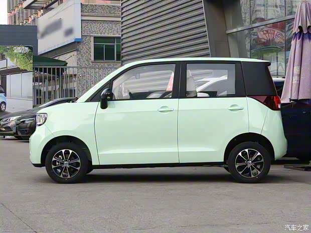 领途汽车 百智大熊 2022款 10.36kWh 乐熊S 标准型 领途汽车 百智大熊 2022款 10.36kWh 乐熊S 标准型