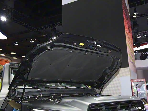 江淮汽车 悍途 2022款 2.0T绿魔版手动柴油四驱旗舰型标双HFC4DB2-2E