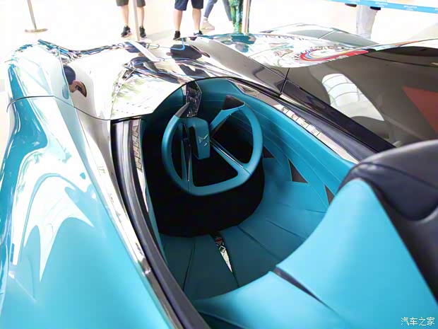 雪铁龙(进口) DS X E-Tense 2018款 Concept 雪铁龙(进口) DS X E-Tense 2018款 Concept