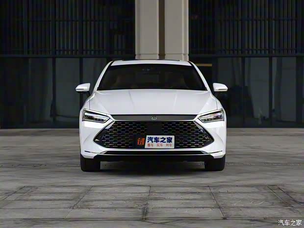 比亚迪 秦PLUS 2021款 DM 基本型