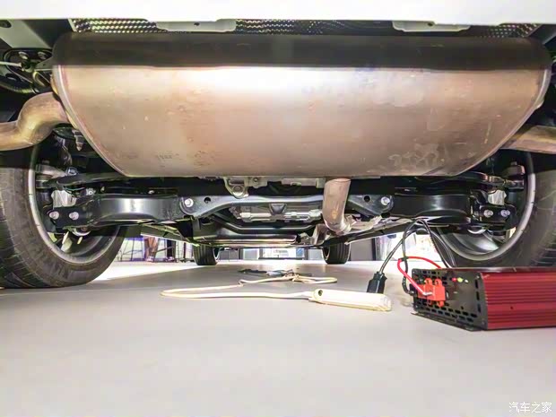 雷克萨斯 雷克萨斯RX 2023款 500h F SPORT Performance 中国台湾版