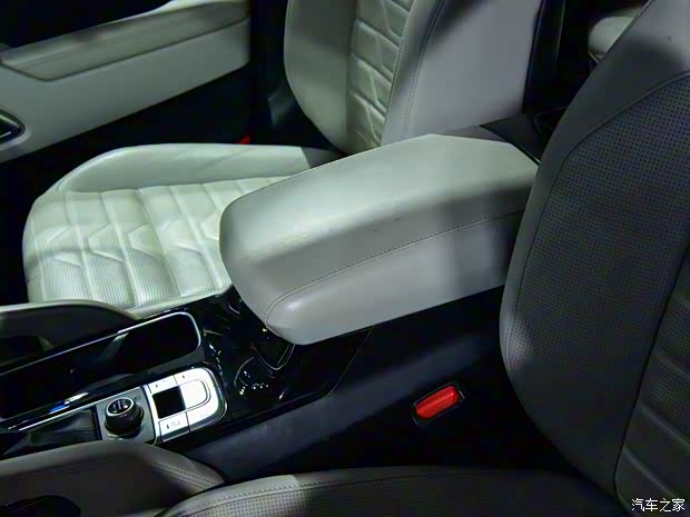 起亚(进口) Telluride 2019款 基本型