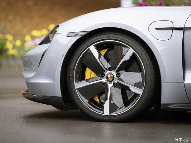 保时捷 Taycan 2019款 Taycan Turbo S