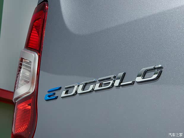 菲亞特(進(jìn)口) 多寶新能源 2022款 Van