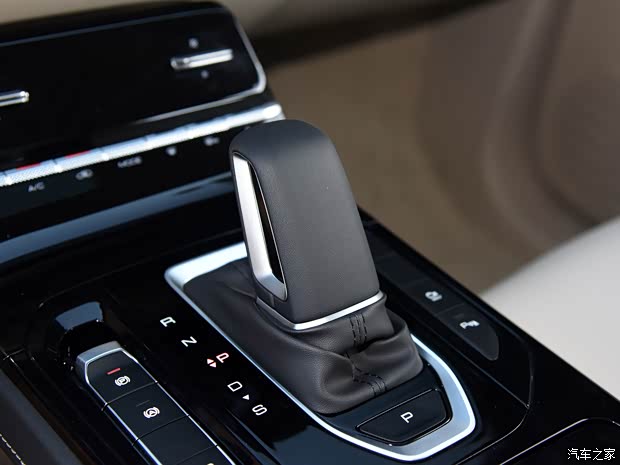 上汽通用五菱 五菱凯捷 2020款 1.5T 自动旗舰型