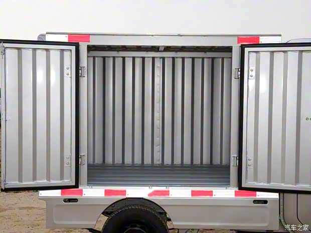 上汽通用五菱 五菱E10 2022款 基本型