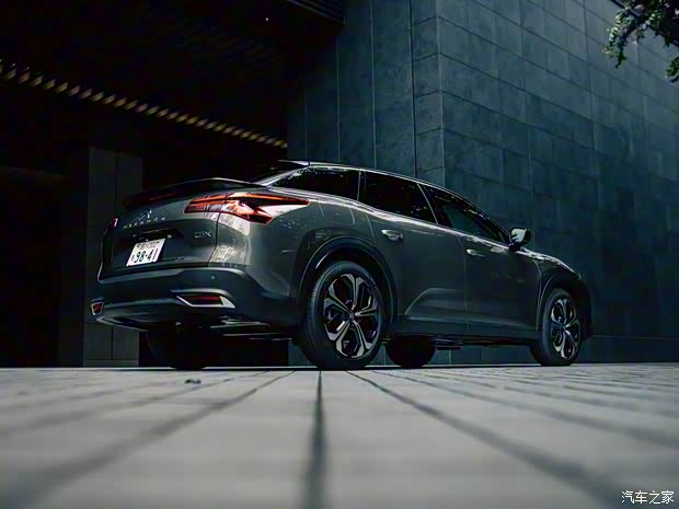 雪鐵龍(進(jìn)口) 雪鐵龍C5 X(進(jìn)口) 2022款 日本版